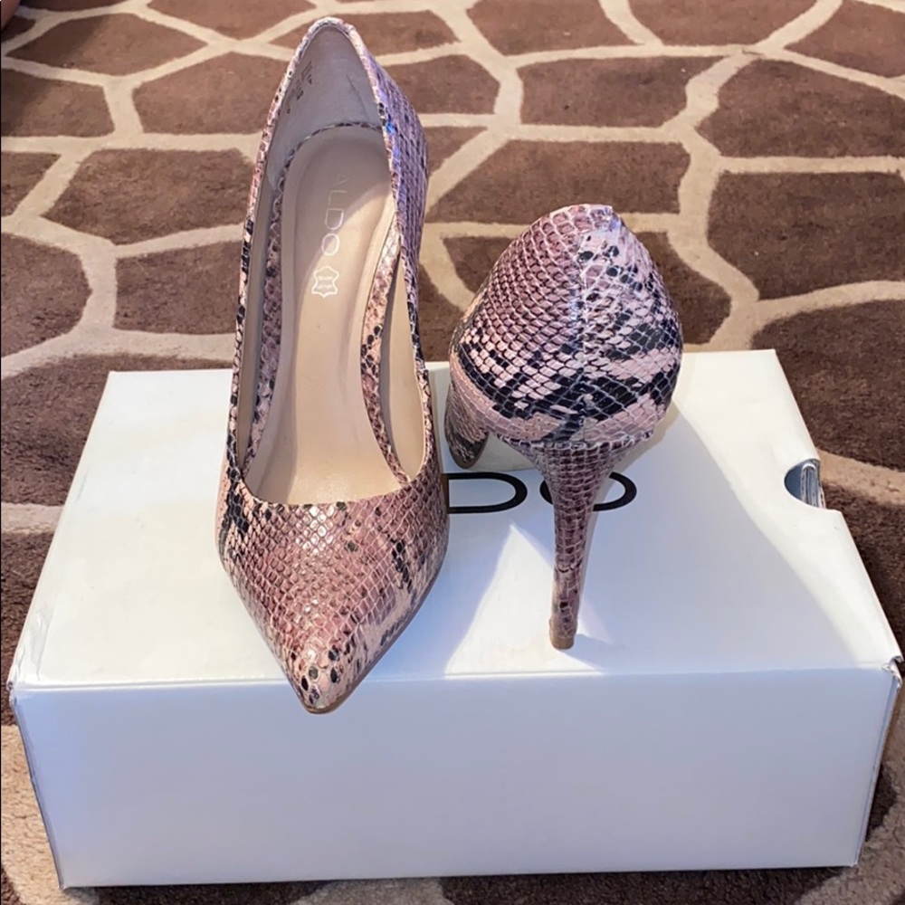 ALDO Snakeskin Heels - Picture 2 of 5